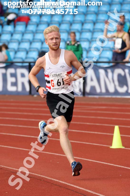 Senior mens 6 stage relay, Northern Senior 6 and 4 and Junior Stage Road Relays, SportsCity, Manchester. Photo:  David T. Hewitson/Sports for All Pics